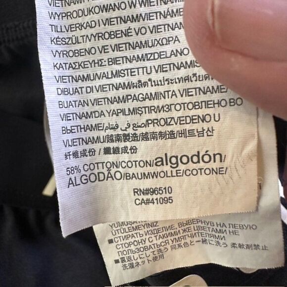 Under Armour Women's UA Favorite Utility Cargo Pants in Black‎ Size Medium - Picture 7 of 10